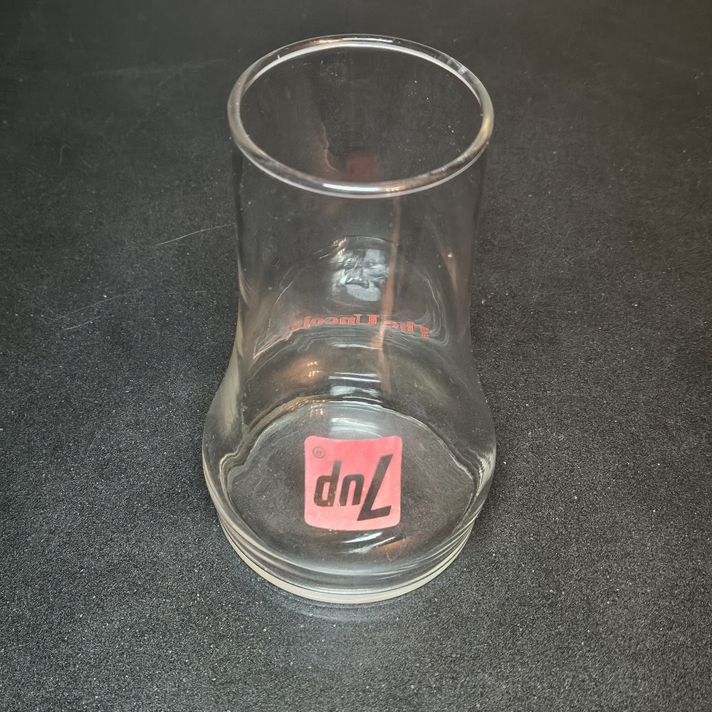 Vintage 7up Uncola glass